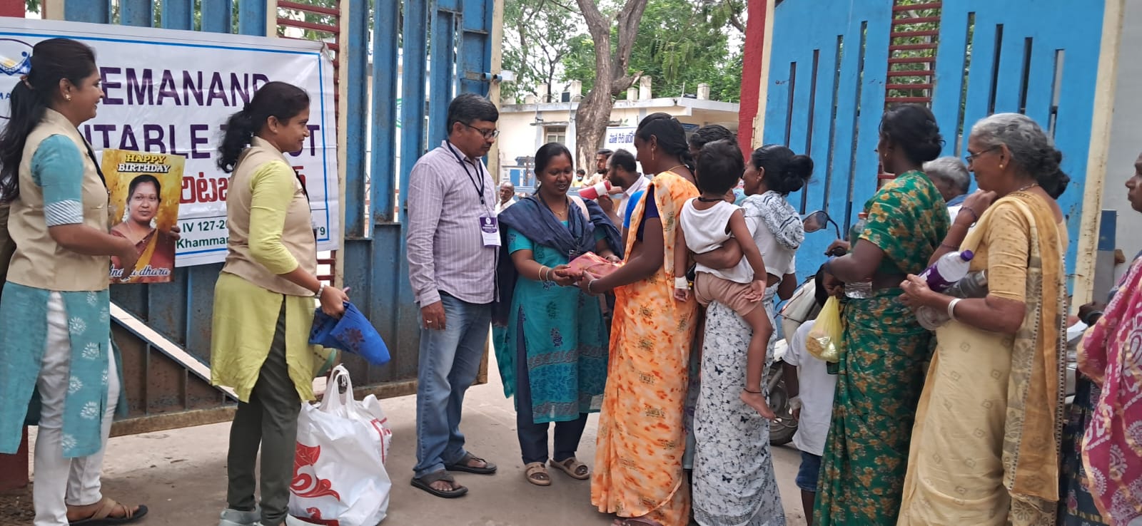Blanket Distribution at Khammam Government Hospital on Mrs. Vindhara's Birthday